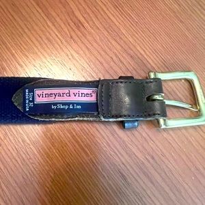 Authentic Vineyard Vine embossed belt